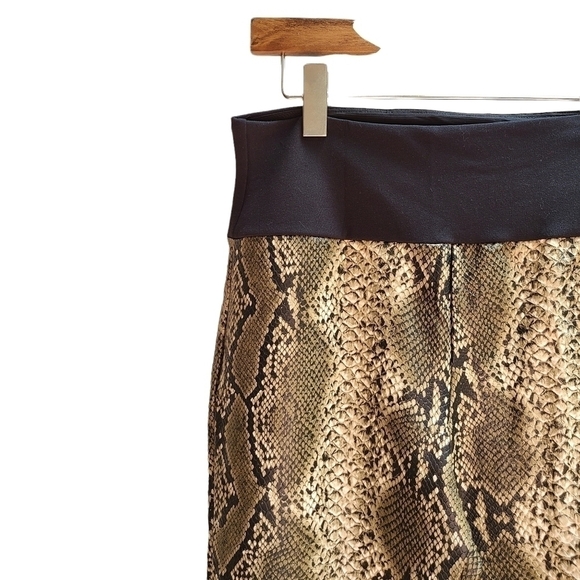 Assets by Spanx Textured Snakeskin Print High-waisted Pant, Pullon, Size XL - Picture 2 of 6